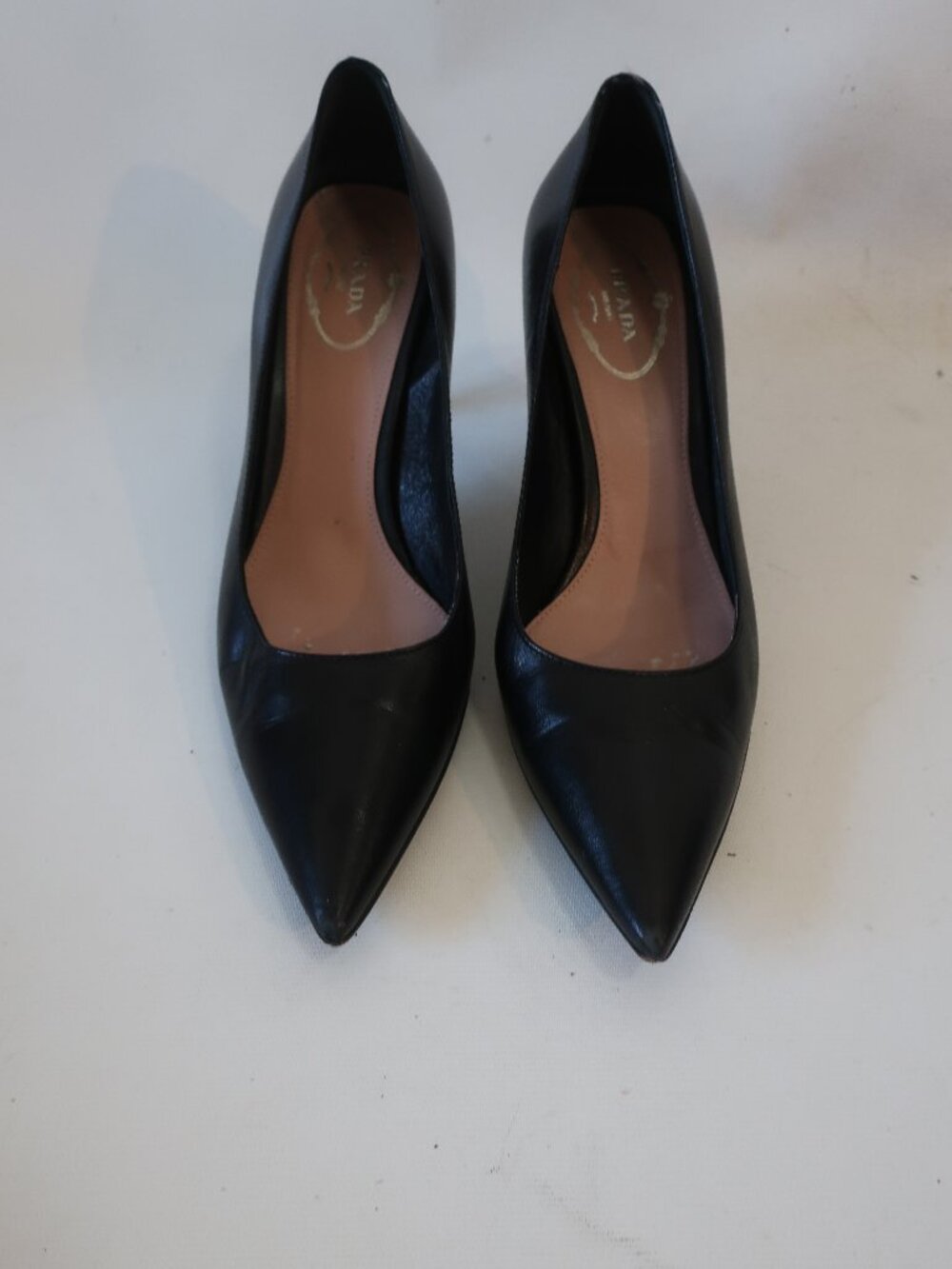 Womens Prada Black Leather Pointy Toe Pumps 38 EU/US 8 - Picture 1 of 13
